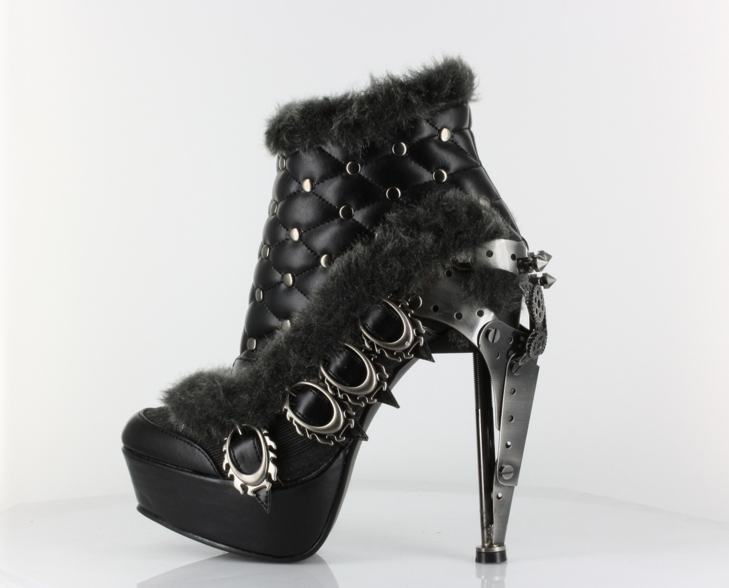 Agnes - Quilted Steampunk Urban Boot